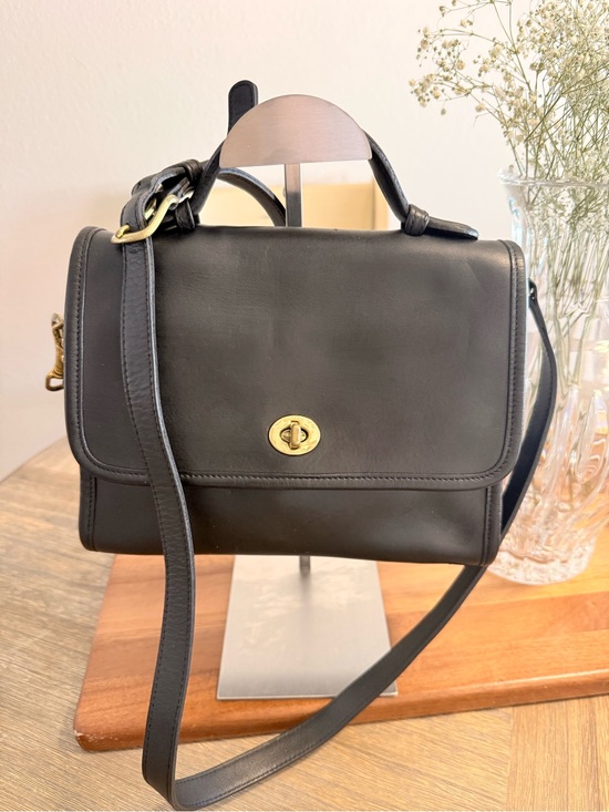 Coach Handbags - Coach Black Leather Court bag with Gold Turn-Lock rare Court bag vintage 9870